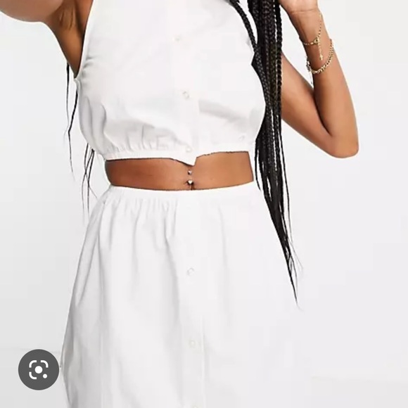 Curved Hem Mini Skirt - Picture 4 of 8